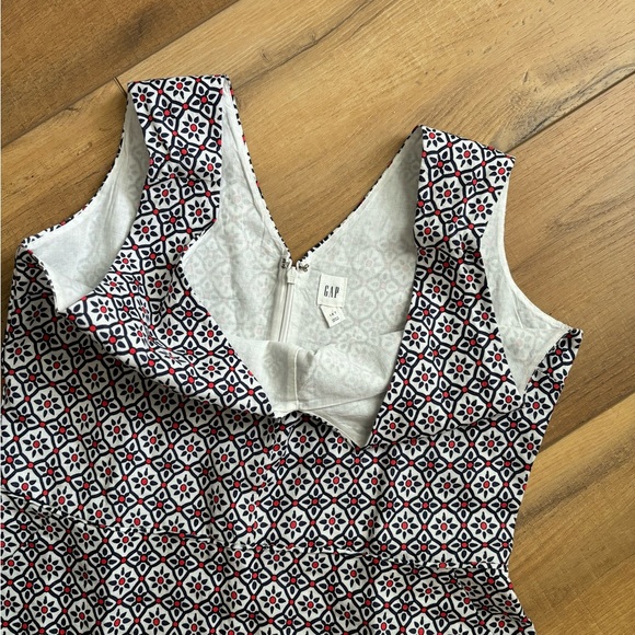 Women’s Gap Dress, Navy, Red & White Geometric Pattern, Lined Linen, Size 12T - Picture 4 of 9